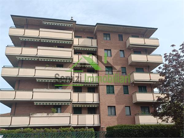 stupendo 3 locali con giardino privato cantina e box