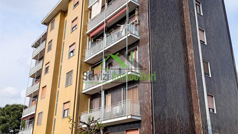 Apartment في تخفيض السعر إلى Pontirolo Nuovo